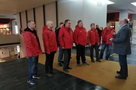 Дело Ленина в наших делах! Подмосковные коммунисты провели субботник в Горках Ленинских