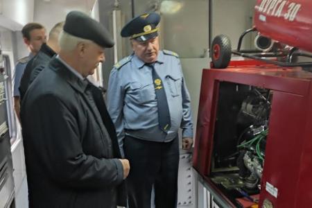 Депутат-коммунист Мосгордумы Николай Зубрилин провел проверку противопожарной службы РЖД