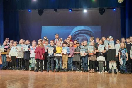 Амурская область. Состоялось награждение победителей конкурса «Полет Гагарина» организованного коммунистами Тынды