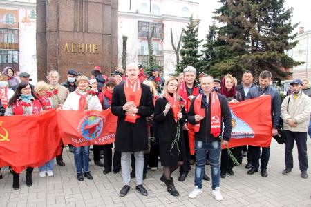 Ярославские коммунисты почтили память В. И. Ленина