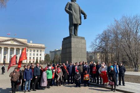 Тюменские коммунисты торжественно отметили 151-ю годовщину со дня рождения В.И. Ленина