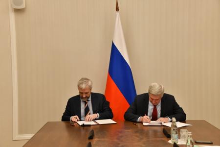 В Москве подписано Соглашение о сотрудничестве и взаимодействии  между Россотрудничеством и Обществом российско-китайской дружбы