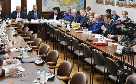 Депутаты фракции КПРФ в Госдуме встретились с главой Счетной палаты