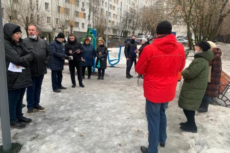 Москва. Депутат КПРФ Денис Парфенов провел встречи с жителями районов Алтуфьевский и Южное Медведково