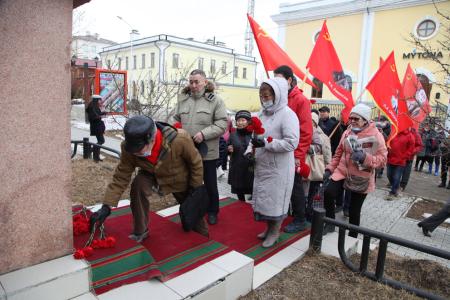 Якутские коммунисты достойно отметили день своей Республики