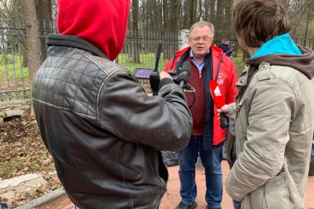Дело Ленина в наших делах! Подмосковные коммунисты провели субботник в Горках Ленинских