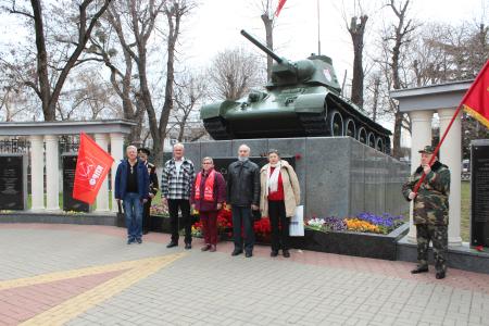 Крым. Коммунисты отметили День освобождения Симферополя