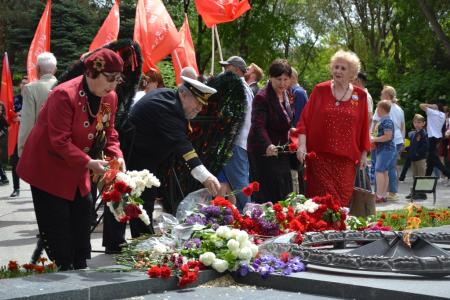 Красный День Победы в Астрахани