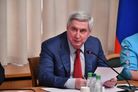 Фракция КПРФ в Госдуме провела «круглый стол» на тему: «Законодательное обеспечение подготовки коммерческих пилотов в России»