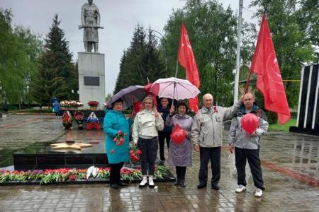 Тамбовские коммунисты отпраздновали День Победы
