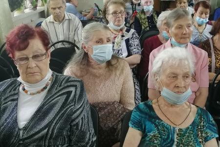 Саратовская область. Ольга Алимова встретилась с представителями общественной организации "Дети войны"