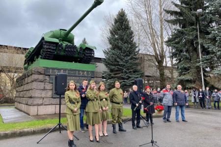 Сергей Пантелеев поздравил тружеников Кировского завода с наступающим Днем победы