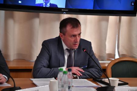 Фракция КПРФ в Госдуме провела «круглый стол» на тему: «Законодательное обеспечение подготовки коммерческих пилотов в России»