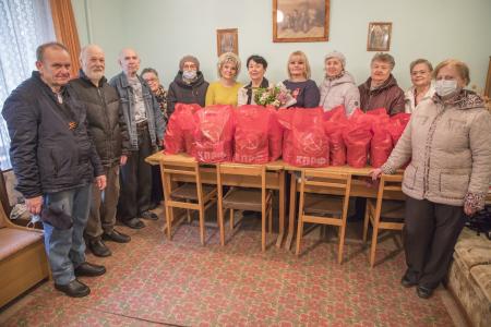Московская область. Подмосковные коммунисты помогают ветеранам, детям войны, малообеспеченным и многодетным семьям