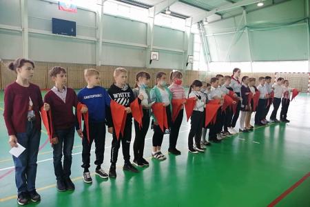 В Саратовской области принимают в пионеры