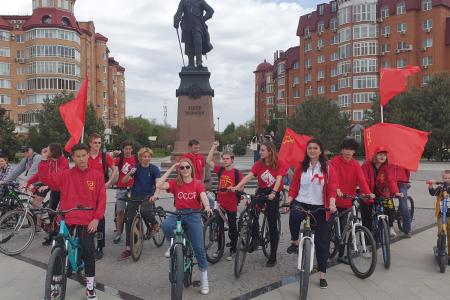 Красный первомай в Астрахани