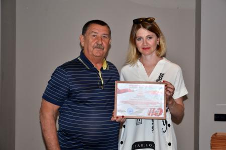 Коммунисты Астрахани в торжественной обстановке подвели итоги учебного проекта «Политический лекторий»
