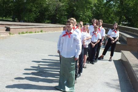 В Тюмени состоялась торжественная линейка, посвященная Дню Пионерии