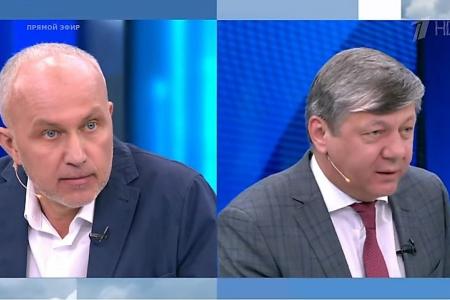 Дмитрий Новиков: «Олигархическое меньшинство Украины пытается сохранить власть»