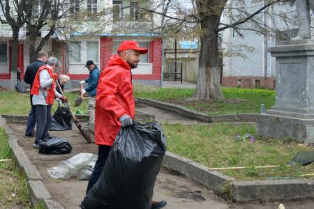 Рабочий визит Романа Лябихова в Иваново накануне Дня Великой Победы