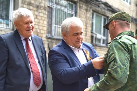 «Курс Донбасса – вперед, в Россию!»