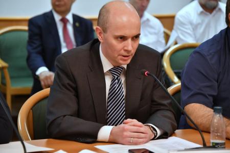 Фракция КПРФ в Госдуме провела «круглый стол» на тему: «Законодательное обеспечение подготовки коммерческих пилотов в России»
