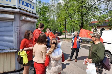 Всероссийская комсомольская акция «Красные в городе» продолжает шагать по стране: Северо-Западный федеральный округ