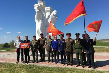 Автопробег коммунистов и советских офицеров из Краснодарского края прибыл на легендарную Сталинградскую землю