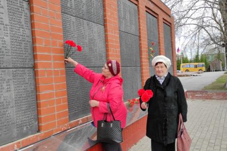 Коммунисты Томской области отметили День Победы