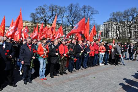 Г.А. Зюганов: Солидарность трудящихся сильнее всех танков, полицейских, сыщиков и предателей в мире!