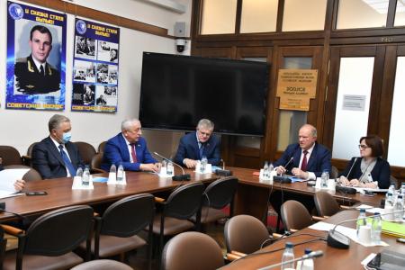 Фракция КПРФ в Госдуме провела встречу с Главой Банка России Эльвирой Набиуллиной
