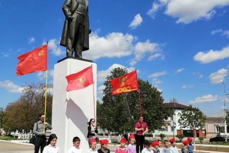 Саратовская область. Марксе состоялся торжественный приём в пионеры