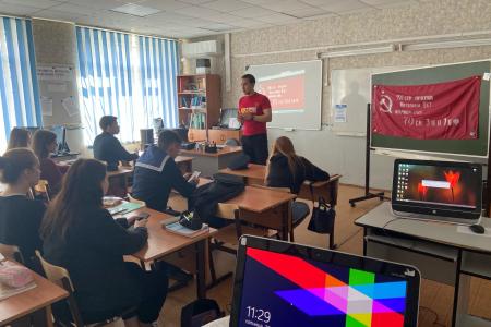 Самарские комсомольцы провели серию патриотических уроков