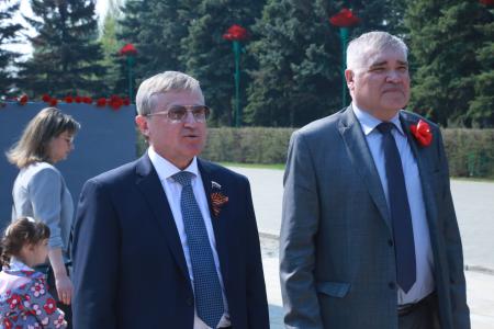 Омские коммунисты отпраздновали День Победы