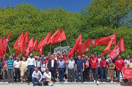 В Краснодаре активисты КПРФ и сторонники партии почтили память павших в годы войны
