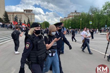 Москва. Давление на народ – признак морально-политического банкротства буржуазной власти!