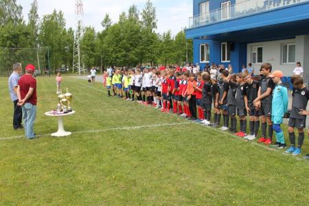 Свердловская область. Юношеский турнир по футболу при поддержке КПРФ