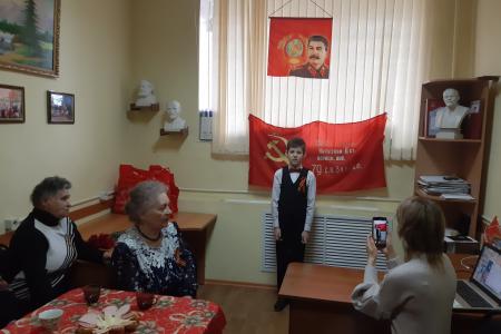 Ивановская область. Депутаты-коммунисты Александр Бойков и Владимир Любимов вручили «Детям войны» удостоверения и медали ЦК КПРФ