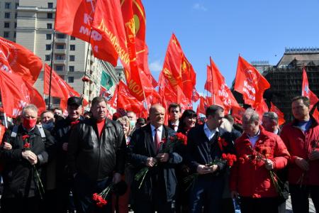 Г.А. Зюганов: Солидарность трудящихся сильнее всех танков, полицейских, сыщиков и предателей в мире!