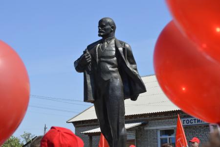 В Алтайском крае открыли памятник В.И. Ленину