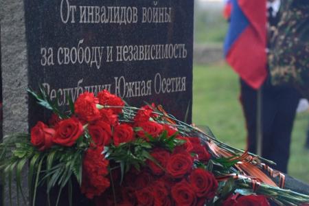 Рабочий визит Казбека Тайсаева, Александра Ющенко и делегации КПРФ на Донбасс