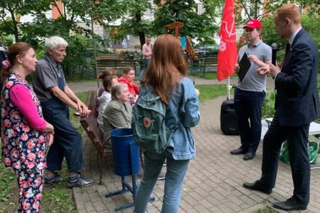 Денис Парфенов: За прошедшую неделю провёл 14 встреч с жителями районов Отрадное, Медведково, Бибирево и Алтуфьевский