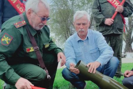 Краснодарский край, Динской район. Коммунисты подготовили автопробег на легендарную Сталинградскую землю