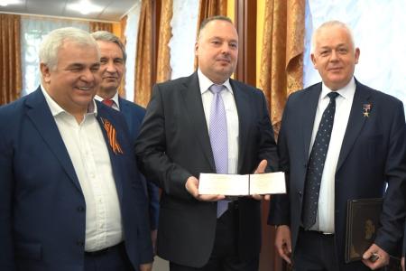 Рабочий визит Казбека Тайсаева, Александра Ющенко и делегации КПРФ на Донбасс