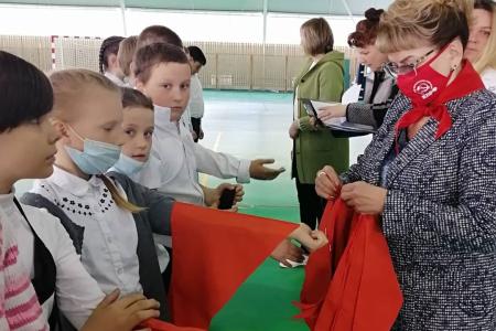 В Саратовской области принимают в пионеры