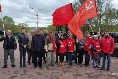 Подмосковные коммунисты отметили 9 мая по всему региону