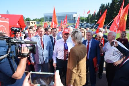 Состоялось открытие второго этапа XVIII съезда КПРФ