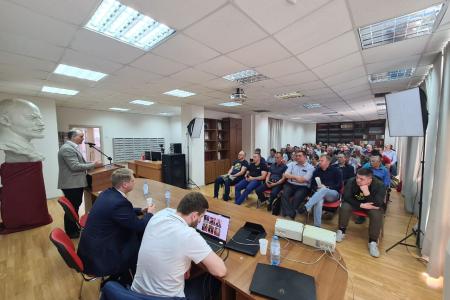 В Свердловском обкоме КПРФ прошло обучение активистов агитации и пропаганде в сети интернет. Главные итоги