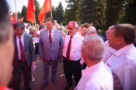 Состоялось открытие второго этапа XVIII съезда КПРФ