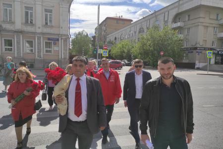 Тюменские коммунисты почтили память павших в годы войны
